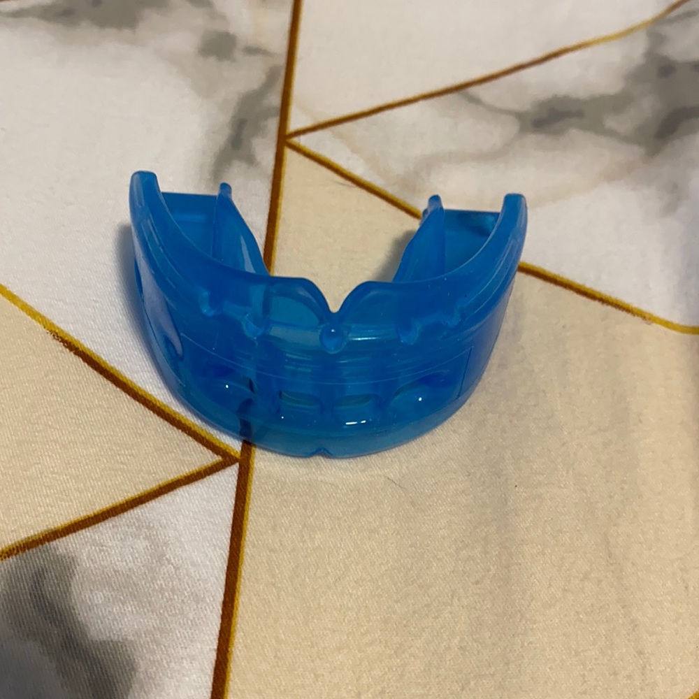 Mouth guard for braces